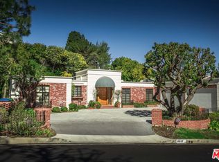 10819 Via Verona St, Los Angeles, CA 90077