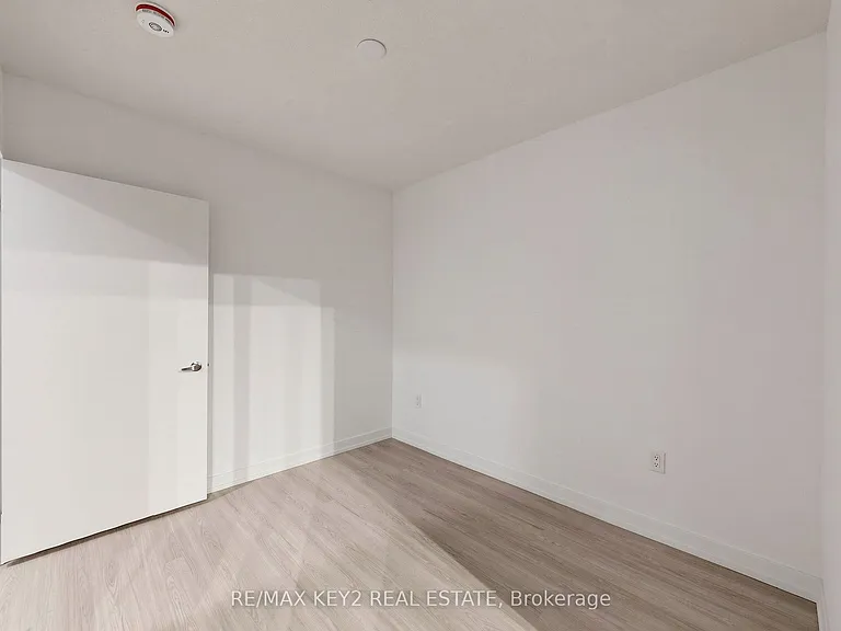 4010 Eglinton Ave W #216 — Photo 21