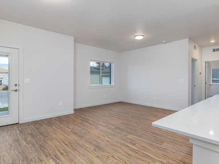 Starpointe Logan — Photo 20