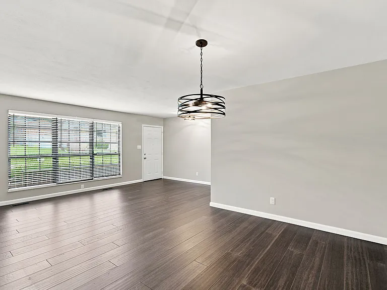 4874 Vermilion Dr — Photo 4