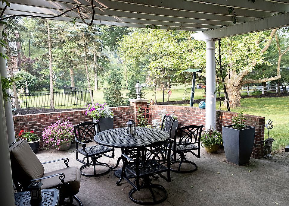 691 Overbrook Rd, Elyria, OH 44035 Zillow