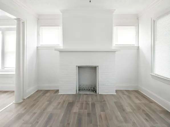 8511 Jeffries Ave, Cleveland, OH