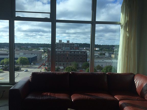 2nd image of 120 SW 5th St Unit 606