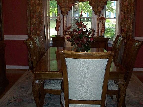 Gorgeous dining room, adjacent to kitchen...Great Flow!!!!