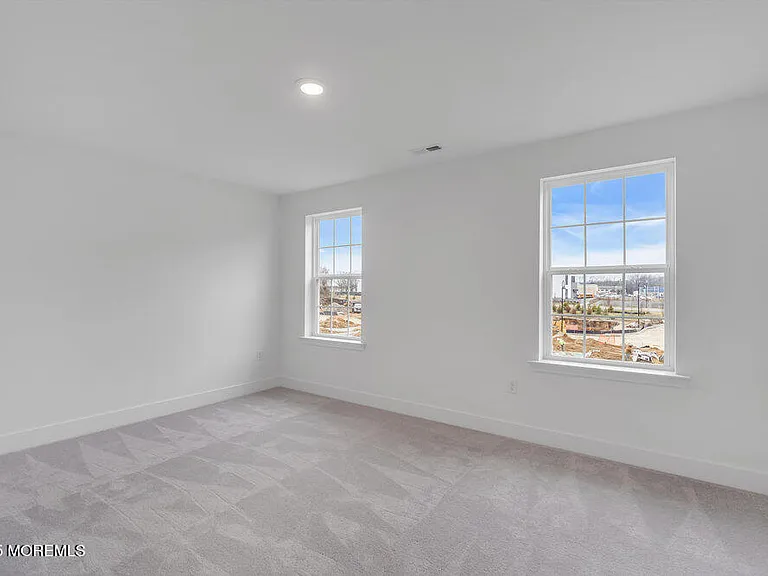 122 Woolley Ct — Photo 33