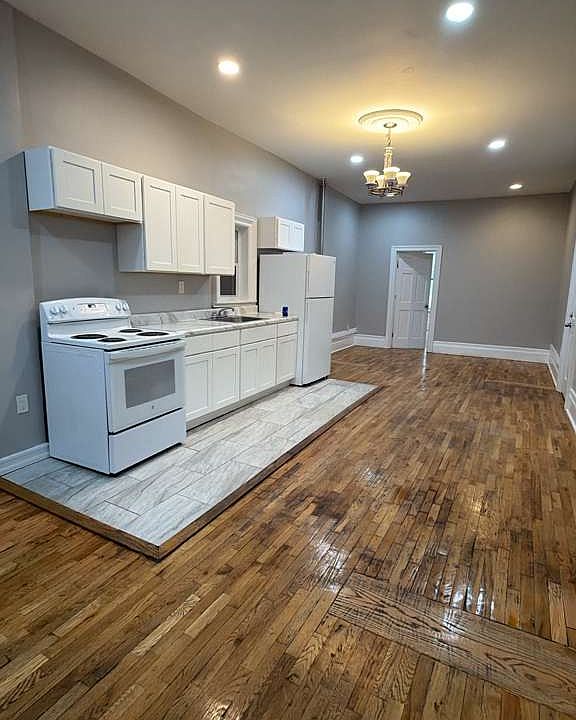 1st image of 139 Grafton St Unit 1