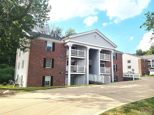 1961 Marine Terrace Dr APT K, Saint Louis, MO 63146