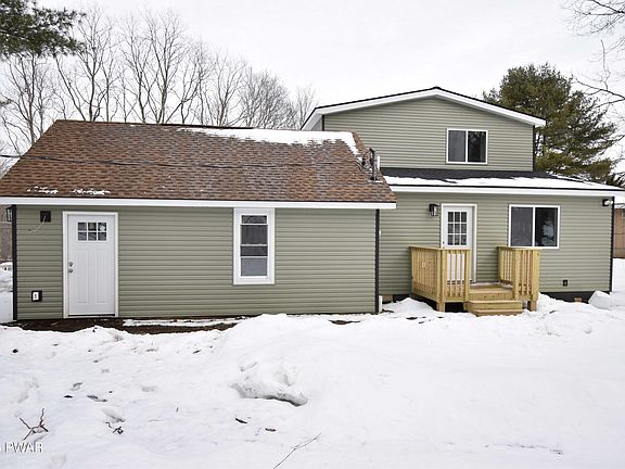 3rd image of 108 Stag Ct