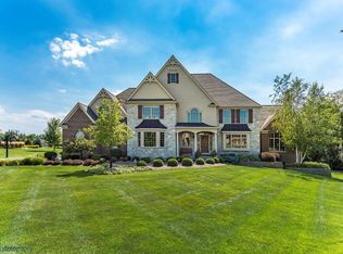 3807 W Homestead Trl, Prairie Grove, IL 60012