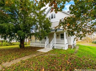 819 Ridge Rd APT B, Ontario, NY 14519