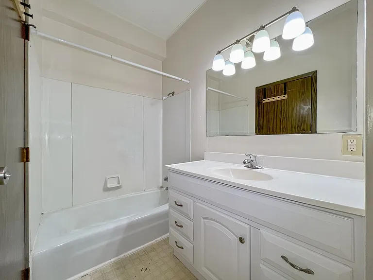 519 Welch Ave. — Photo 12