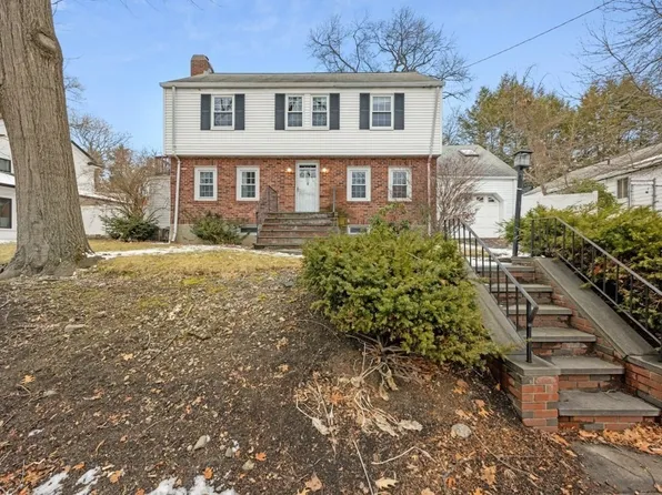 66 Brookline St, Newton, MA 02467