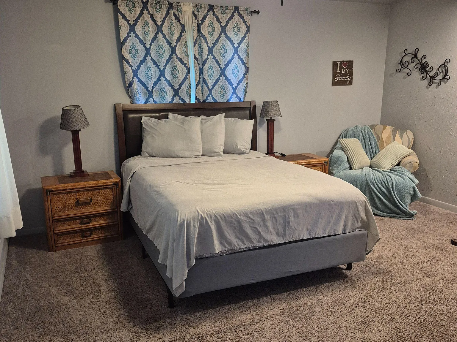 4 bed, 3.0 bath, 2600 sqft, $1,325 — Photo 2