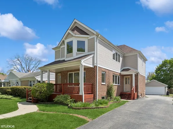 877 Hollywood Ave, Des Plaines, IL 60016