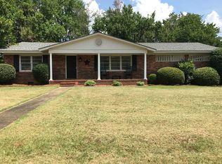 1111 Pine Needle Dr, Perry, GA 31069
