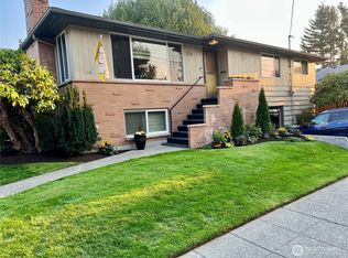 3901 SW Hanford St, Seattle, WA 98116