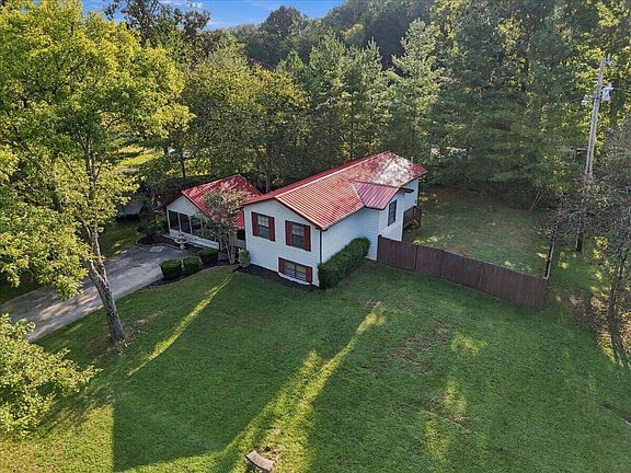 3rd image of 5317 Dearing Rd