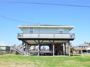 1113 Buddy Kirk Dr, Crystal Beach, TX 77650
