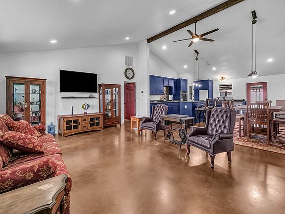 3rd image of 5500 County Road 302