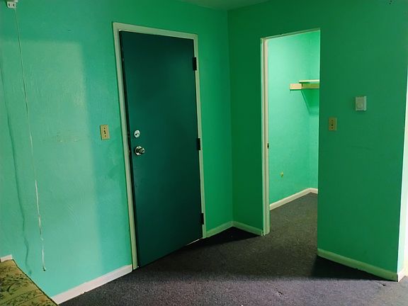 2nd image of 562 McKean Ave #3