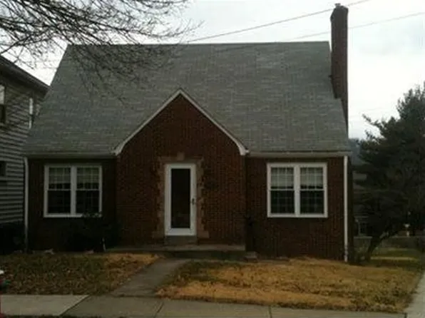 1451 Ridge Ave, Coraopolis, PA 15108