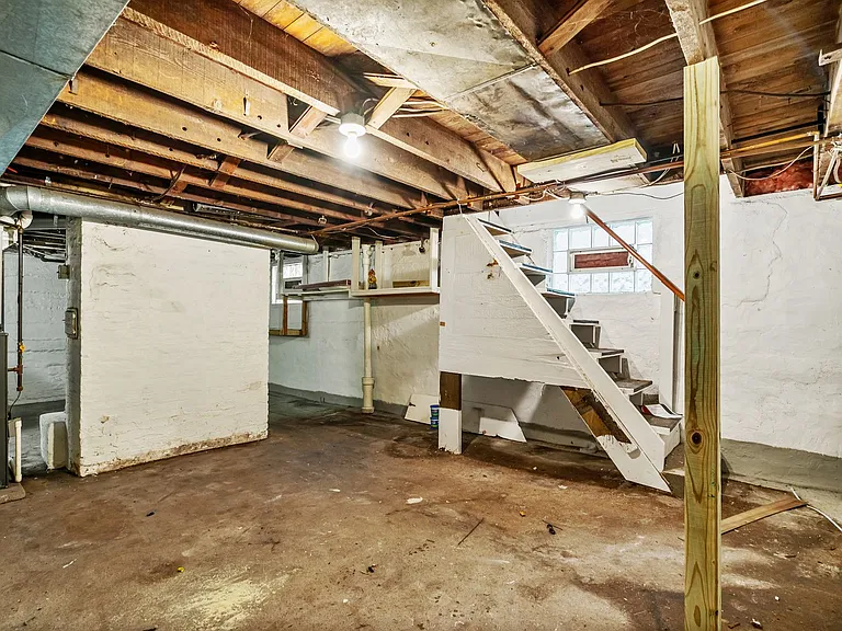 1231 Adon St — Photo 11
