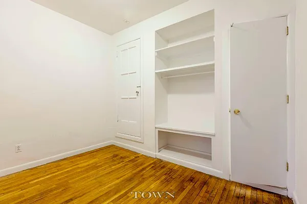 Rented by Town Residential | media 3