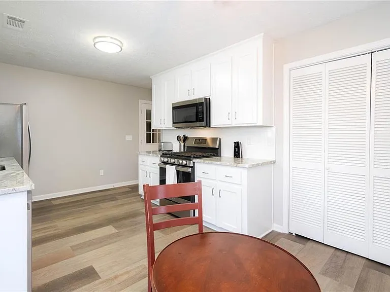 302 Independence Way — Photo 26