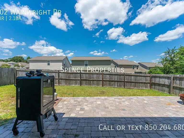 202 Wainwright Dr — Photo 40