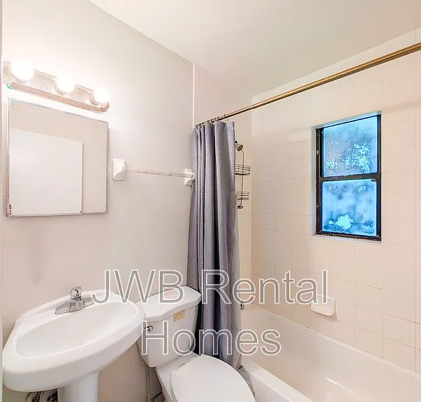 5432 Alpha Ave — Photo 9