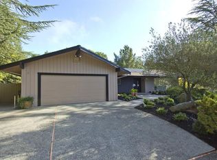 684 Tahos Rd, Orinda, CA 94563