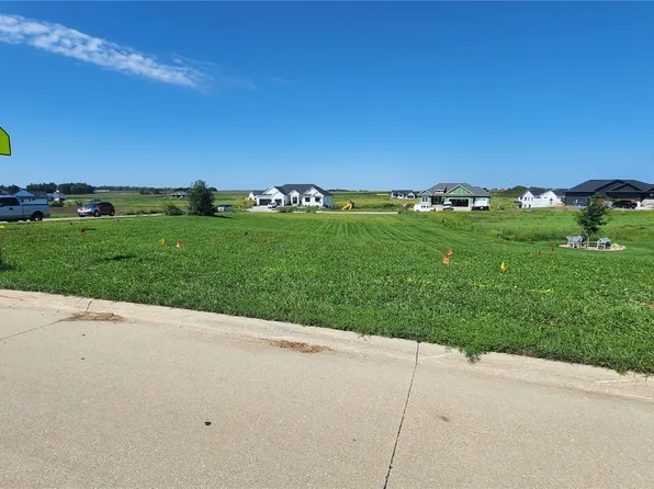 435 15th Ave SW, Mount Vernon, IA 52314