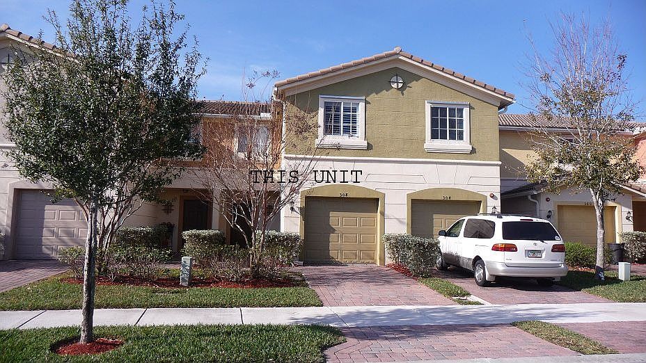 2 story townhome