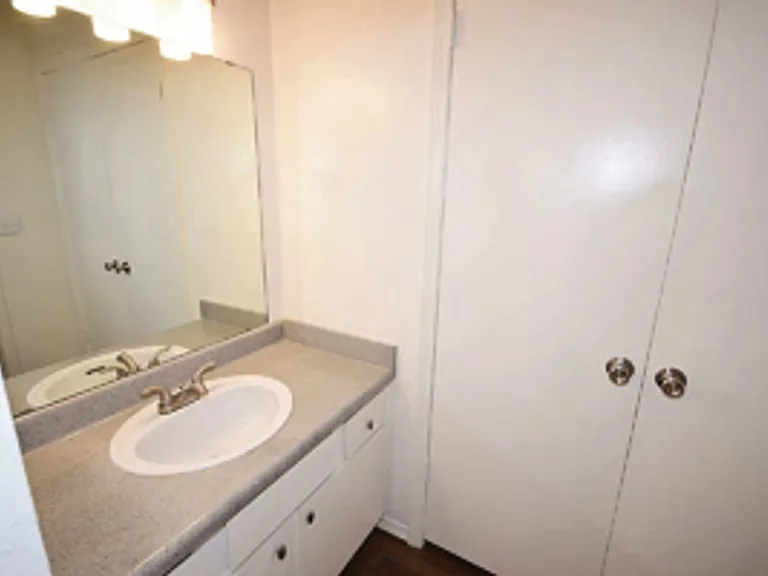 1304 Wylie Rd — Photo 34