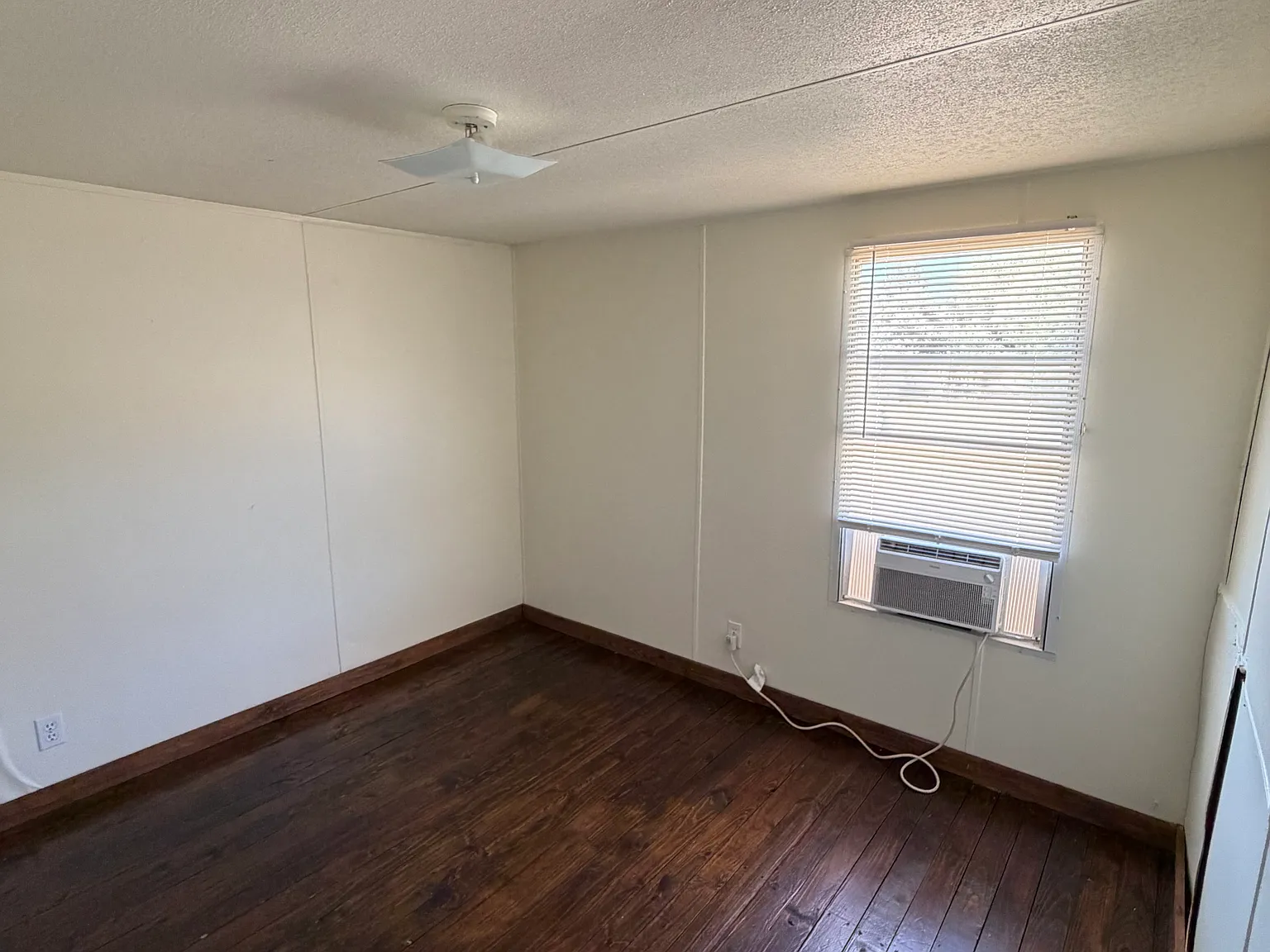 3 bed, $800 — Photo 4