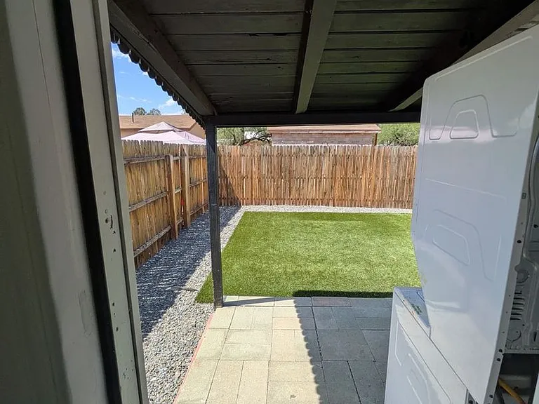 648 N Desert Ave — Photo 5