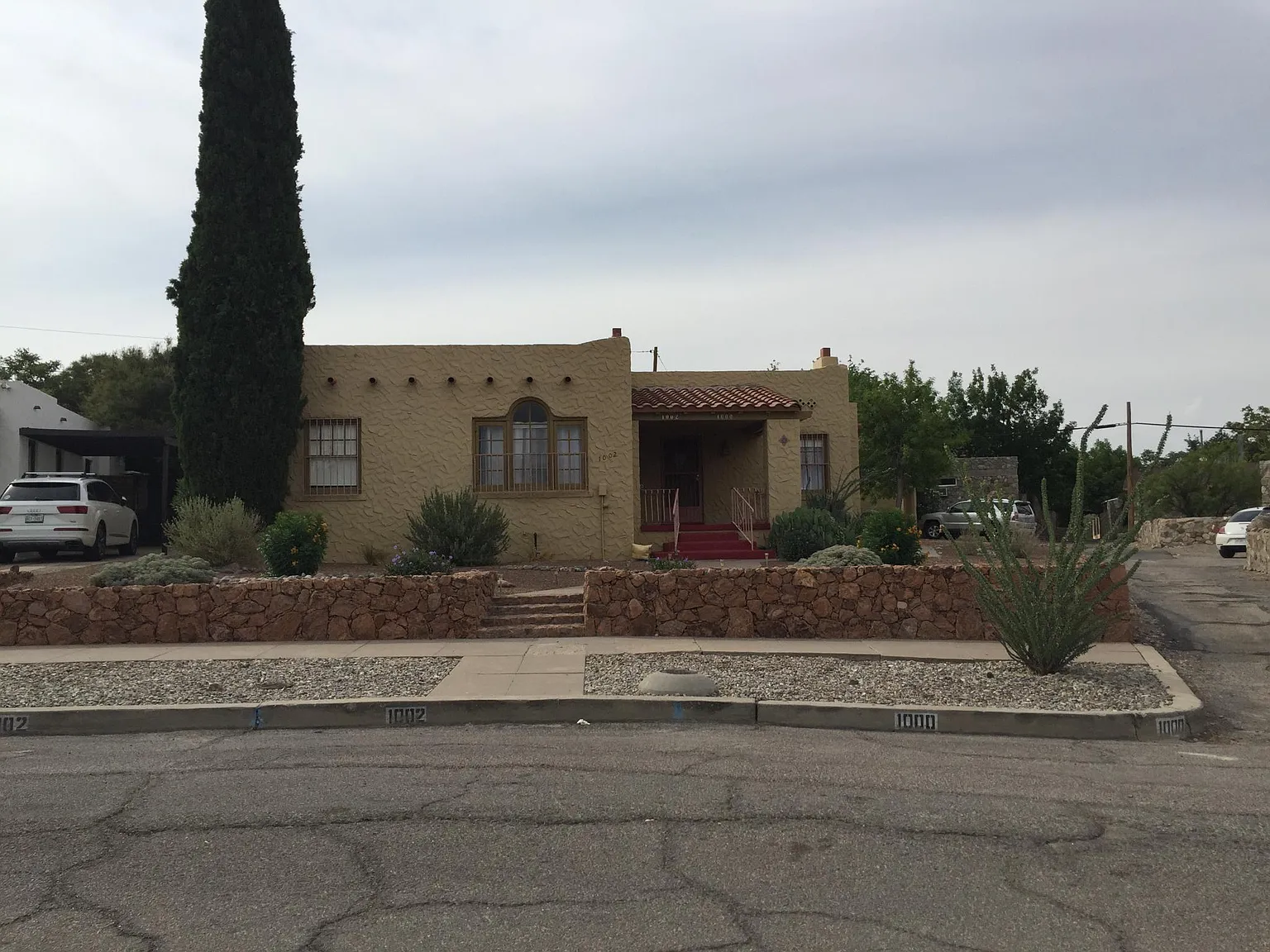 2 bed, 1000 sqft, $1,550 — Photo 1