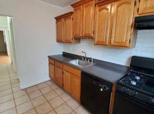 6443 Admiral Ave, Middle Village, NY 11379