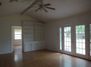 1221 Ramona St, Angleton, TX 77515