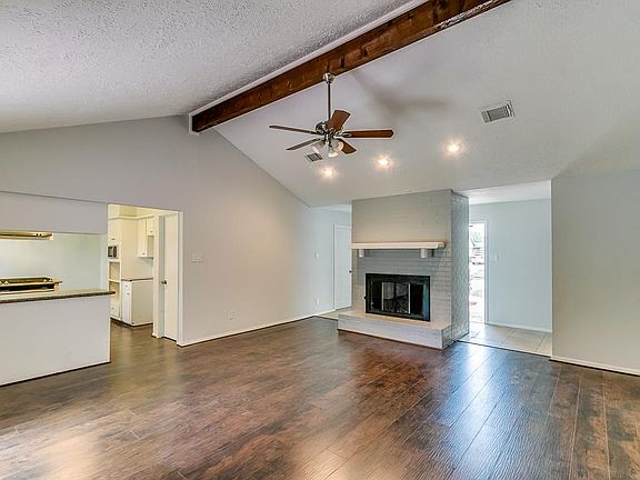 5th image of 10726 Sagemeadow Ln