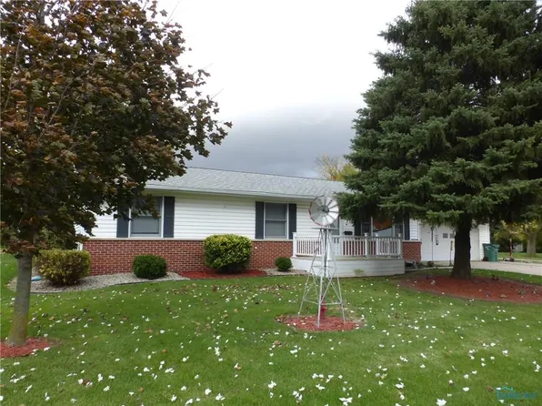 500 Oak St, West Unity, OH 43570