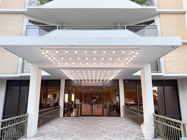 1120 Beacon Pkwy E Unit 100, Birmingham, AL 35209