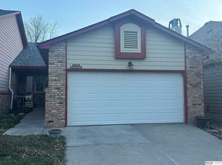 6819 Northridge Rd, Lincoln, NE 68516