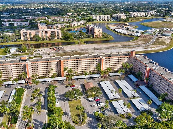 3rd image of 7360 S Oriole Boulevard #305