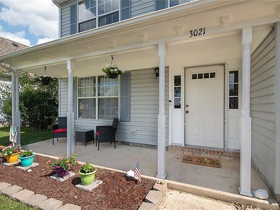 3rd image of 3021 Polk Dr