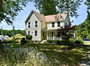 74 Acushnet Rd, Mattapoisett, MA 02739