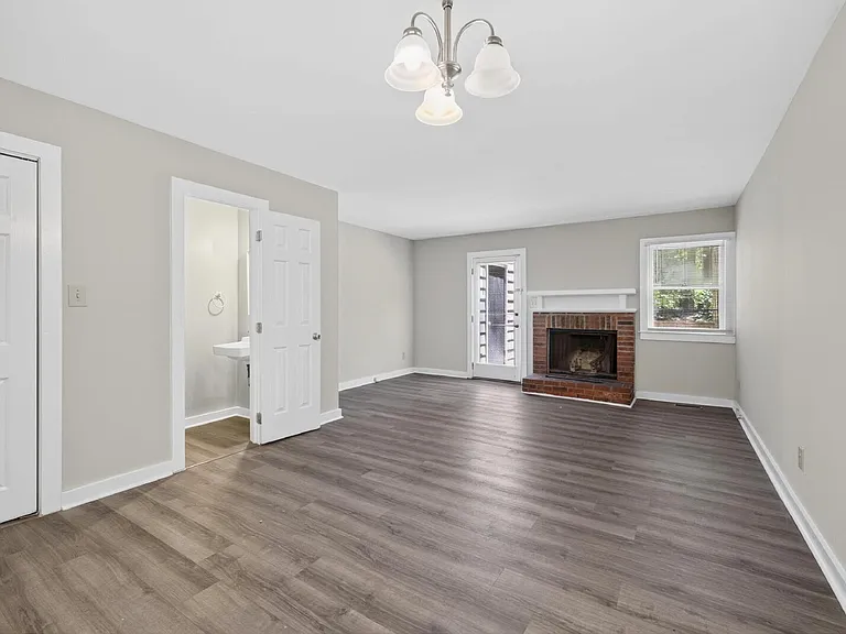 5541 Kaplan Dr #A — Photo 10