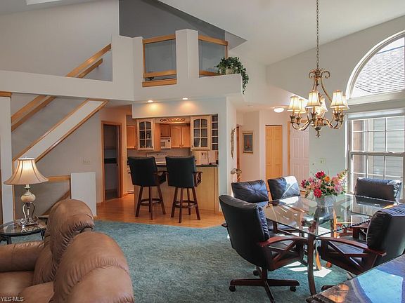 3rd image of 6545 Saint Andrews Dr Unit 1