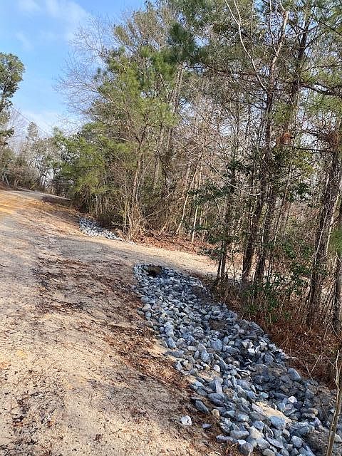 2nd image of 180 Oak Run Dr