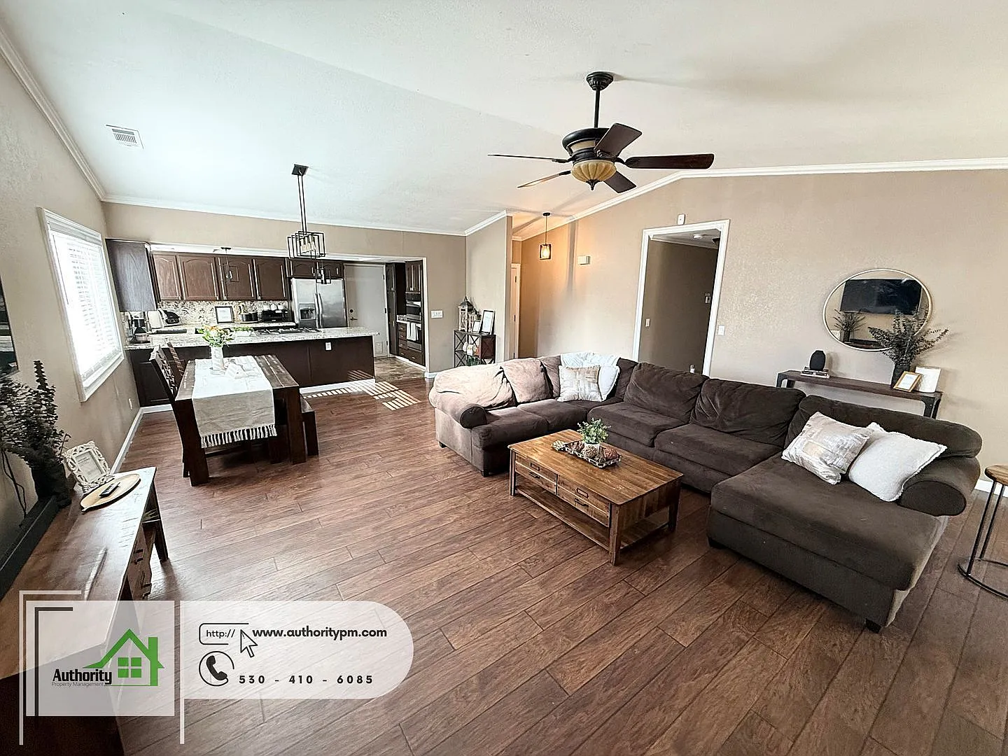3 bed, 2.0 bath, 1500 sqft, $2,295 — Photo 2
